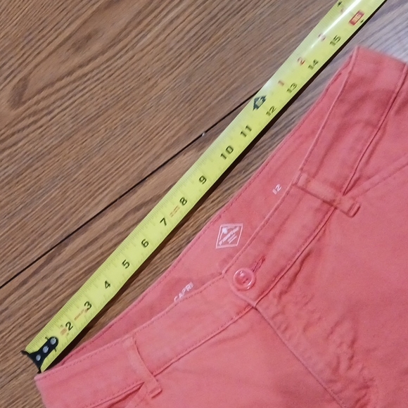 Capris - Picture 4 of 8